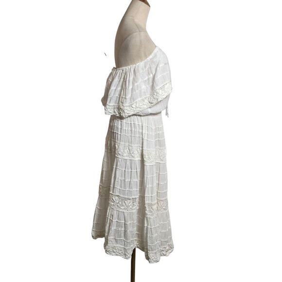 White Off Shoulder Midi Dress With Crochet Details Plus Size - Picture 4 of 6